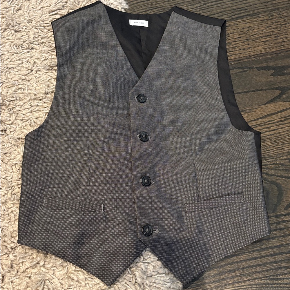 Calvin Klein Boys Grey Suit Vest, Boys Size small 8 (worn once)
